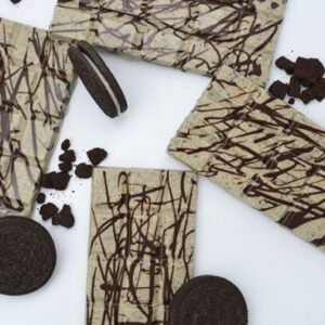 PE COOKIES & CREAM DREAMS MUSHROOM CHOCOLATE BAR